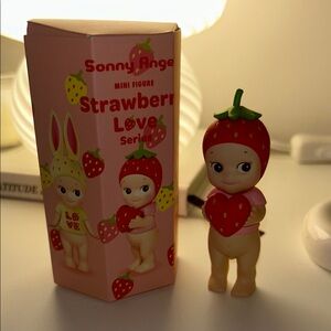 Strawberry Love Sonny Angel